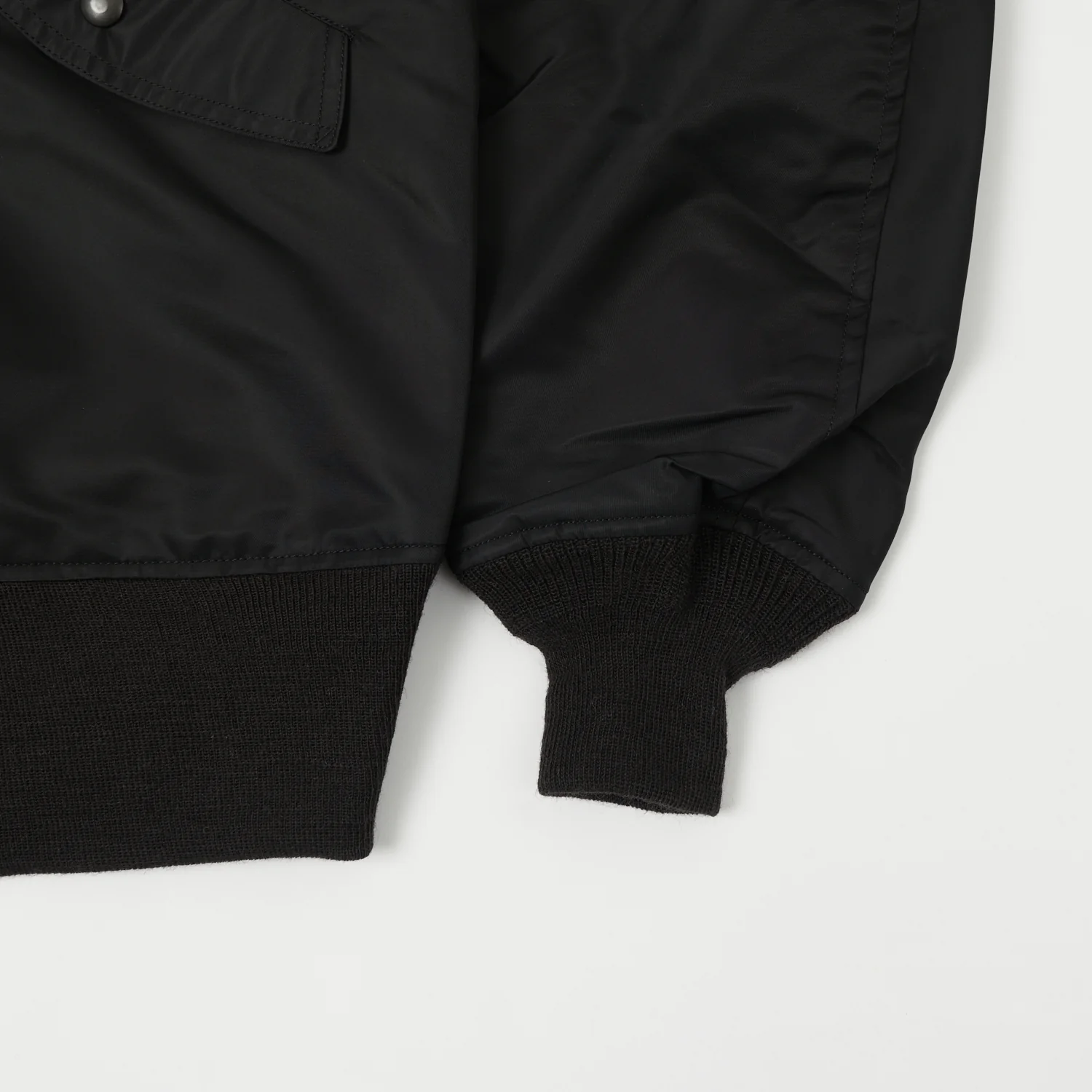 Buzz Rickson's x William Gibson L-2B Flight Jacket 'Long' - Black - Image 5