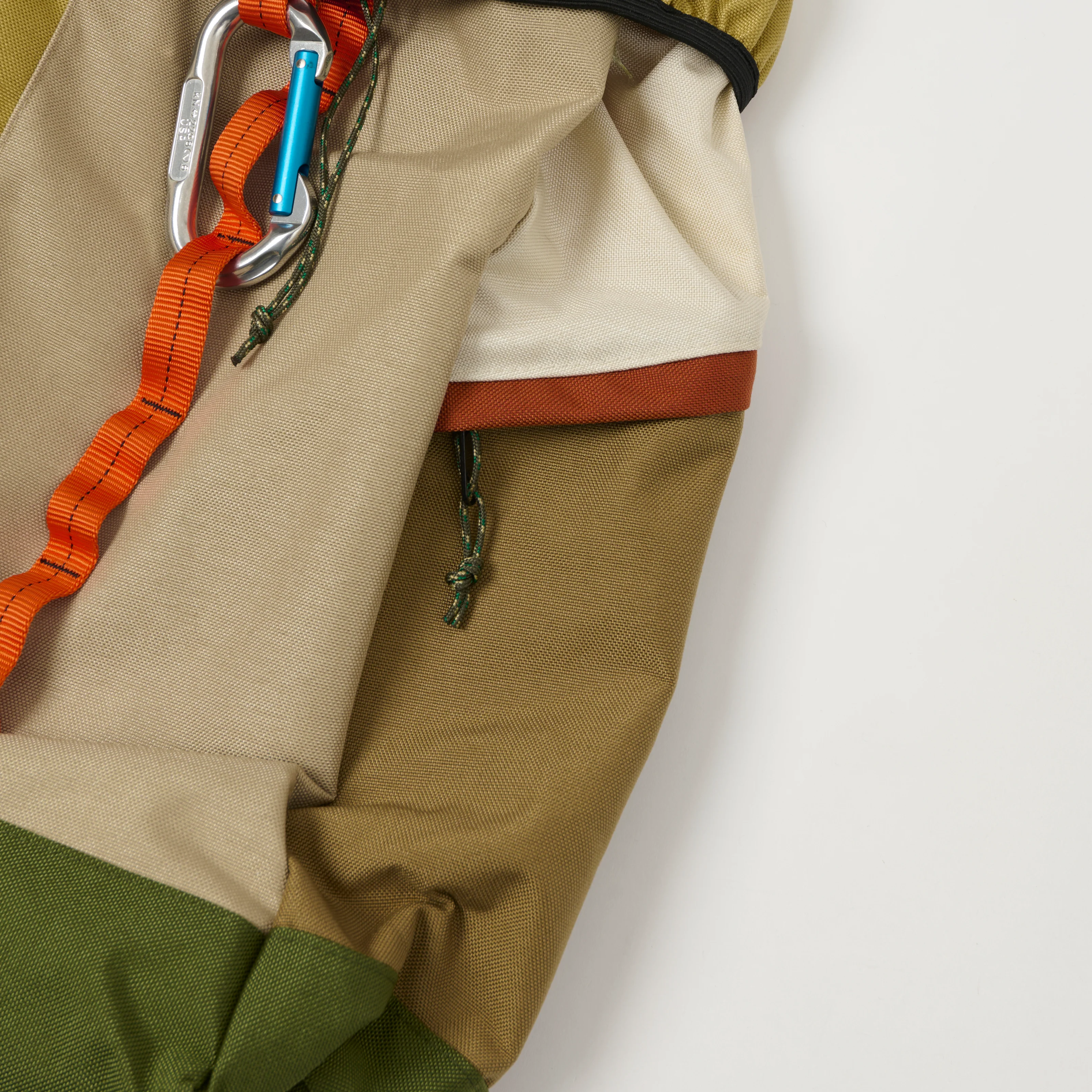 Epperson Mountaineering Large Climb Pack Bag - Beige/Olive - Image 3