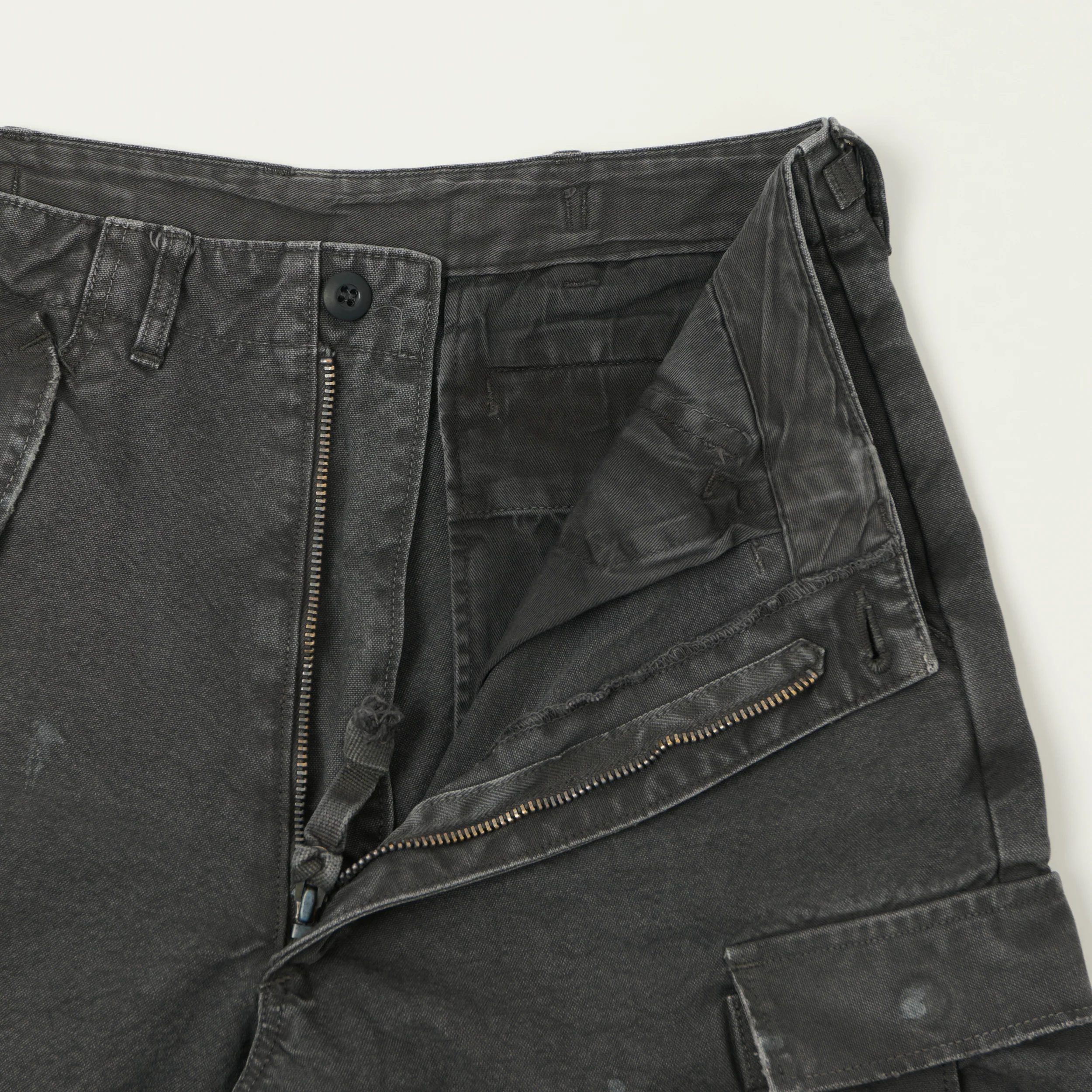 FULLCOUNT 1144 'Vintage Effect' Tent Cloth Field Cargo Shorts - Faded Black - Image 7
