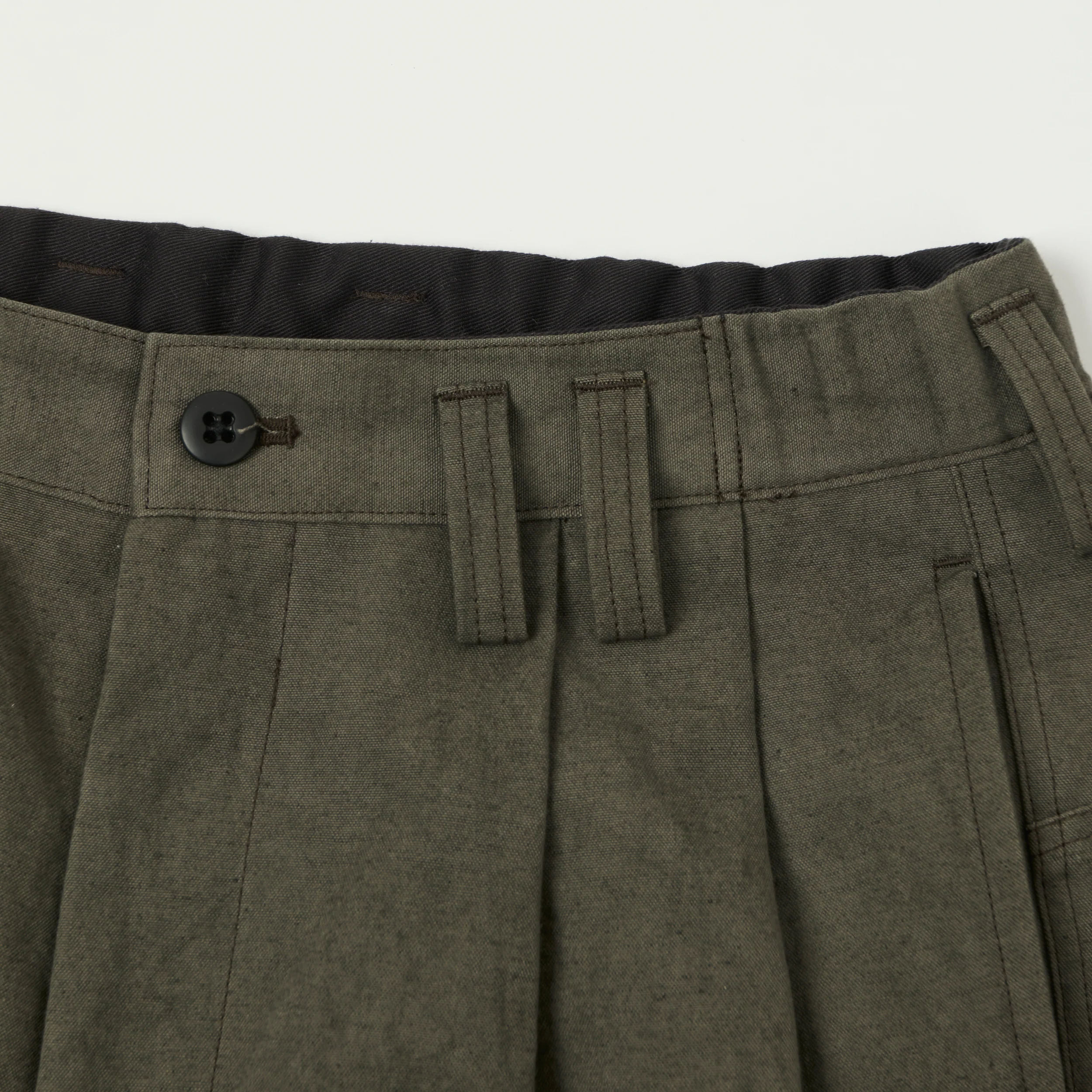 Jackman Sulfur Dyed Canvas Pleated Trousers - Dark Moss Gray - Image 4