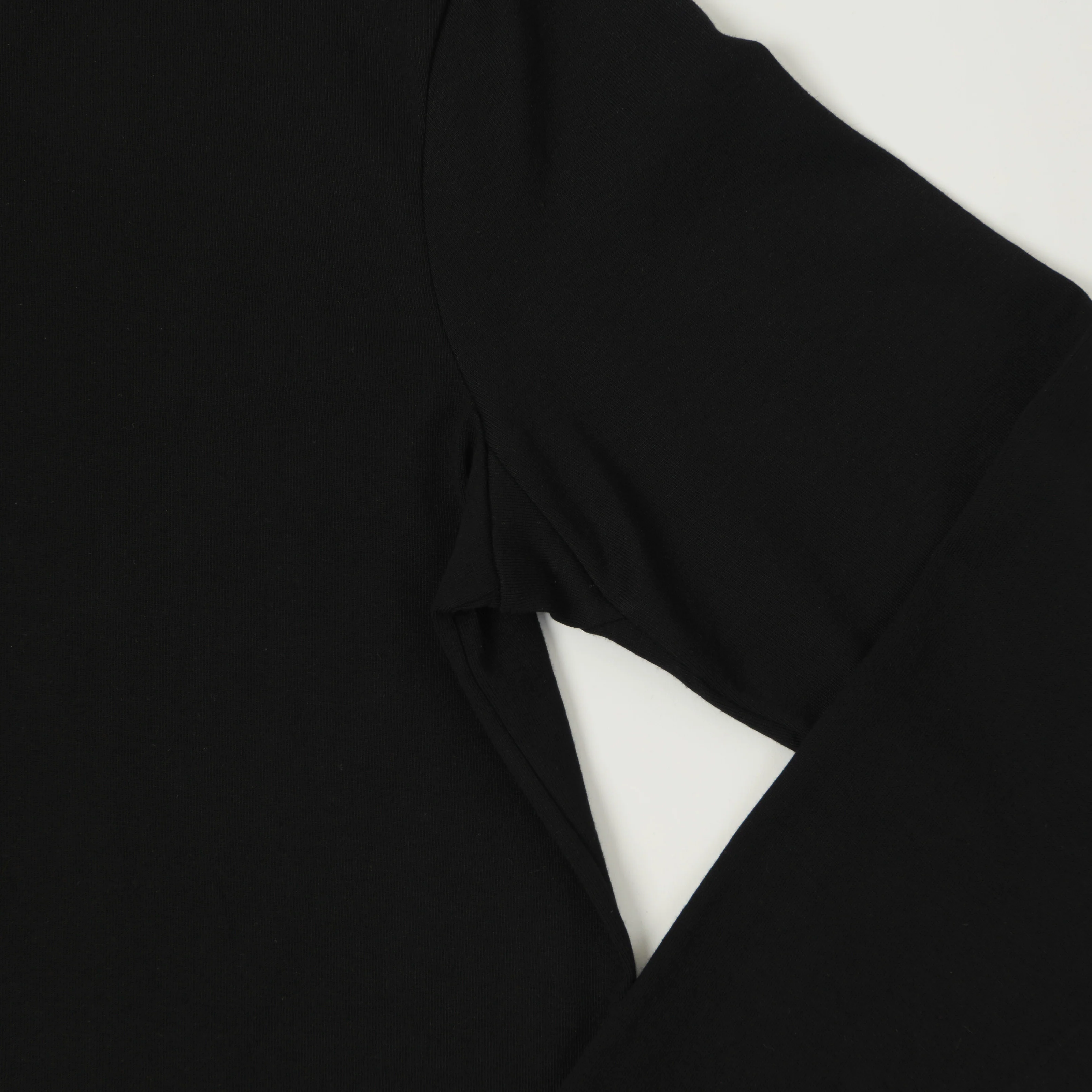 Merz b. Schwanen 2M15LS Classic Jersey Long Sleeve T-Shirt - Deep Black - Image 4