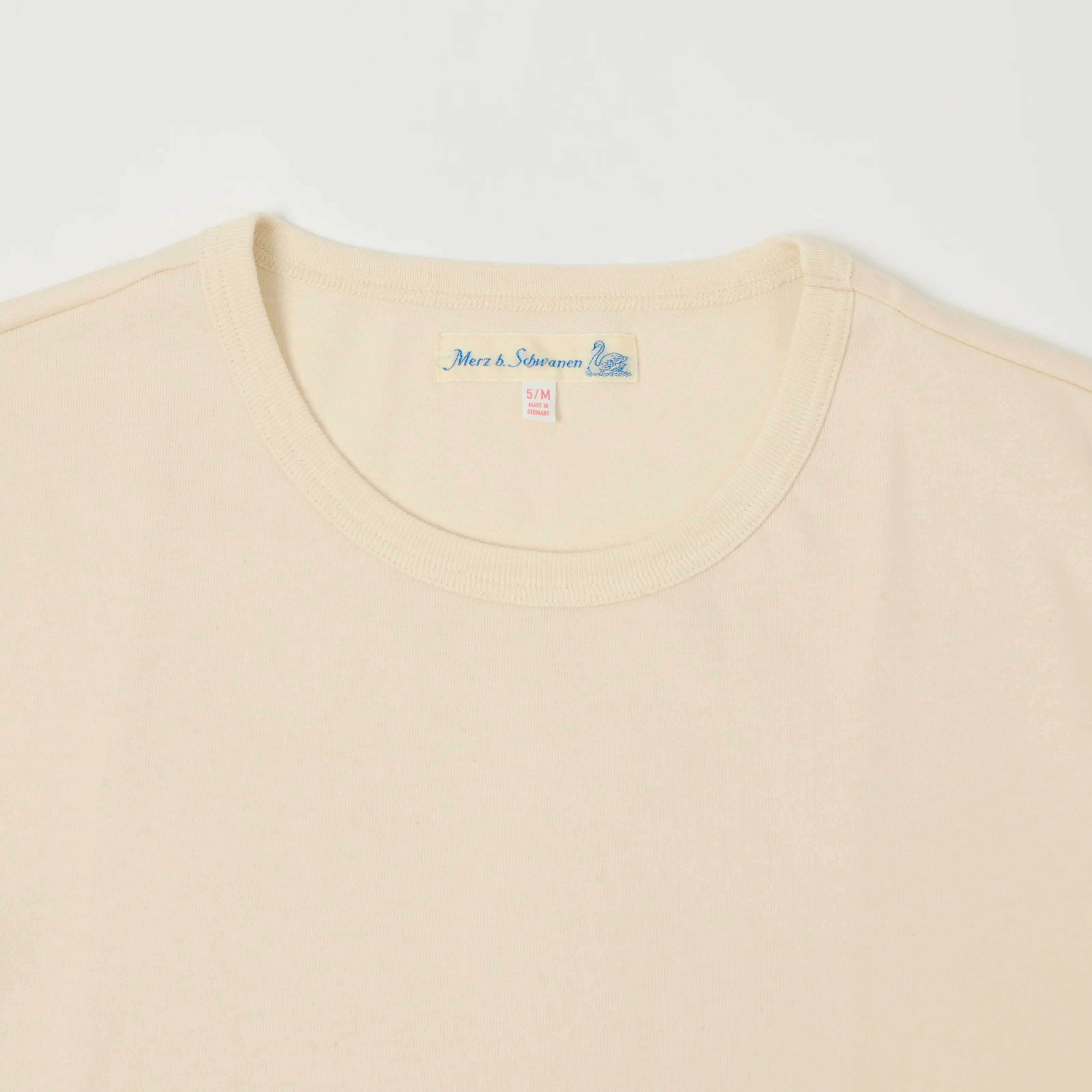 Merz b. Schwanen 2M15LS Classic Jersey Long Sleeve T-Shirt - Nature - Image 2