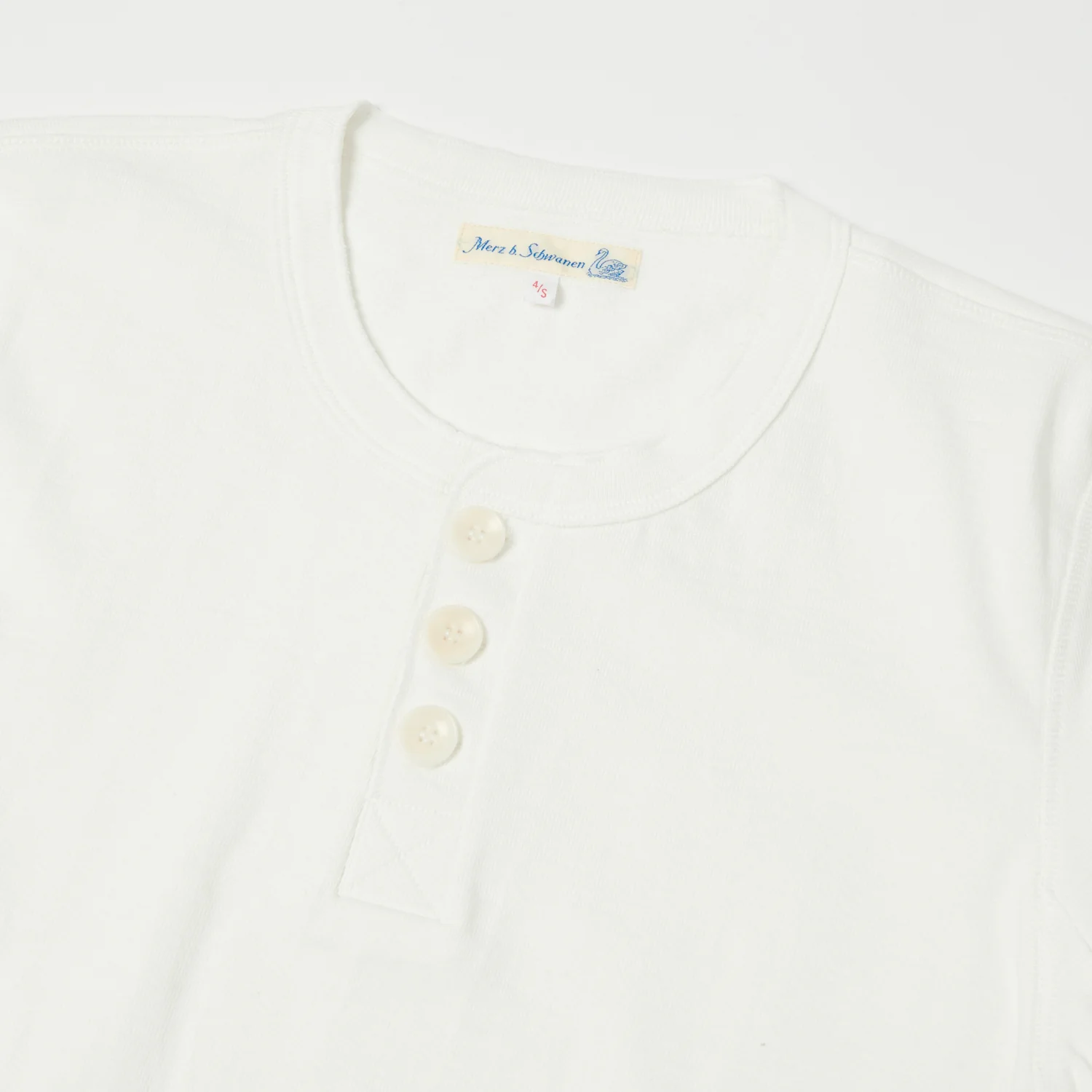 Merz b. Schwanen 2S04 Heavyweight Long Sleeve Henley - Nature - Image 2