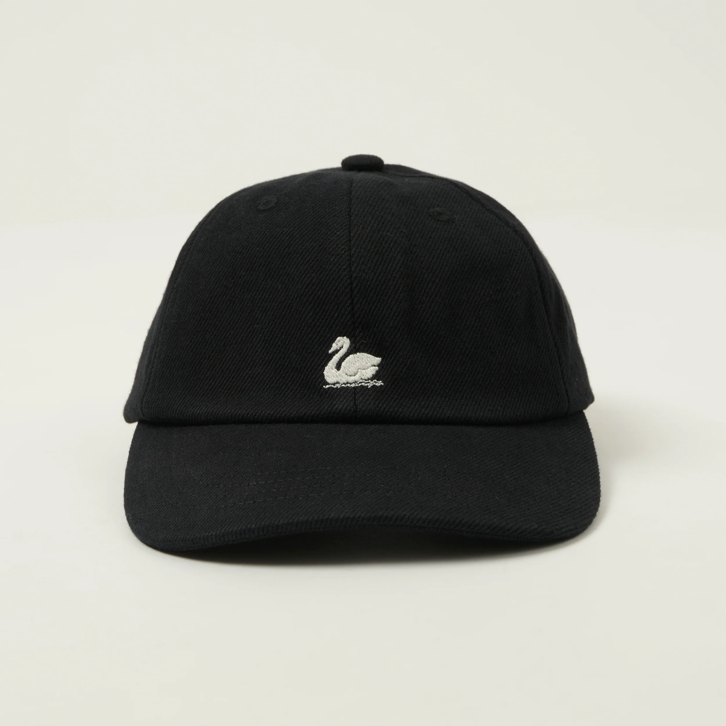 Merz b. Schwanen 'Good Basics' Swan Logo Cotton Twill Cap - Deep Black - Image 2