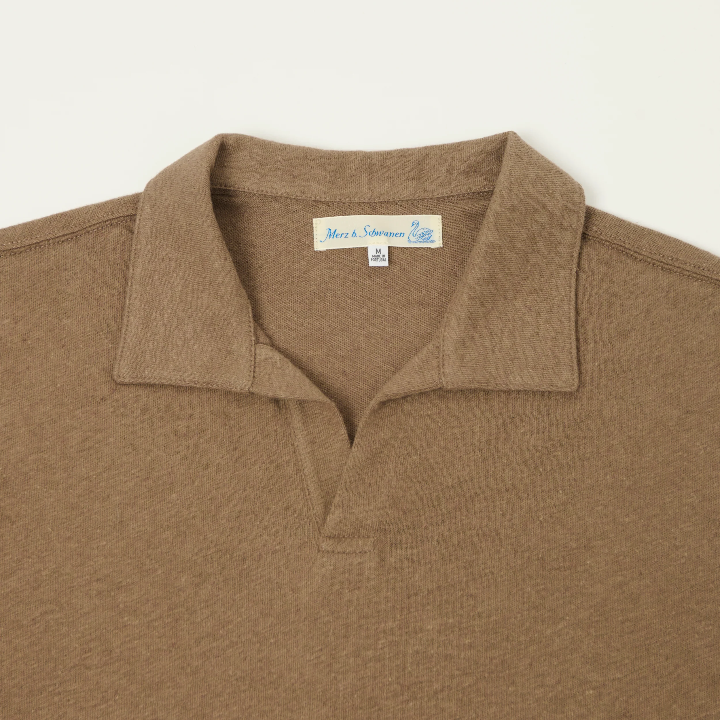 Merz b. Schwanen 'Good Basics' Linen-Cotton Relaxed Fit Polo Shirt - Faded Grain - Image 2