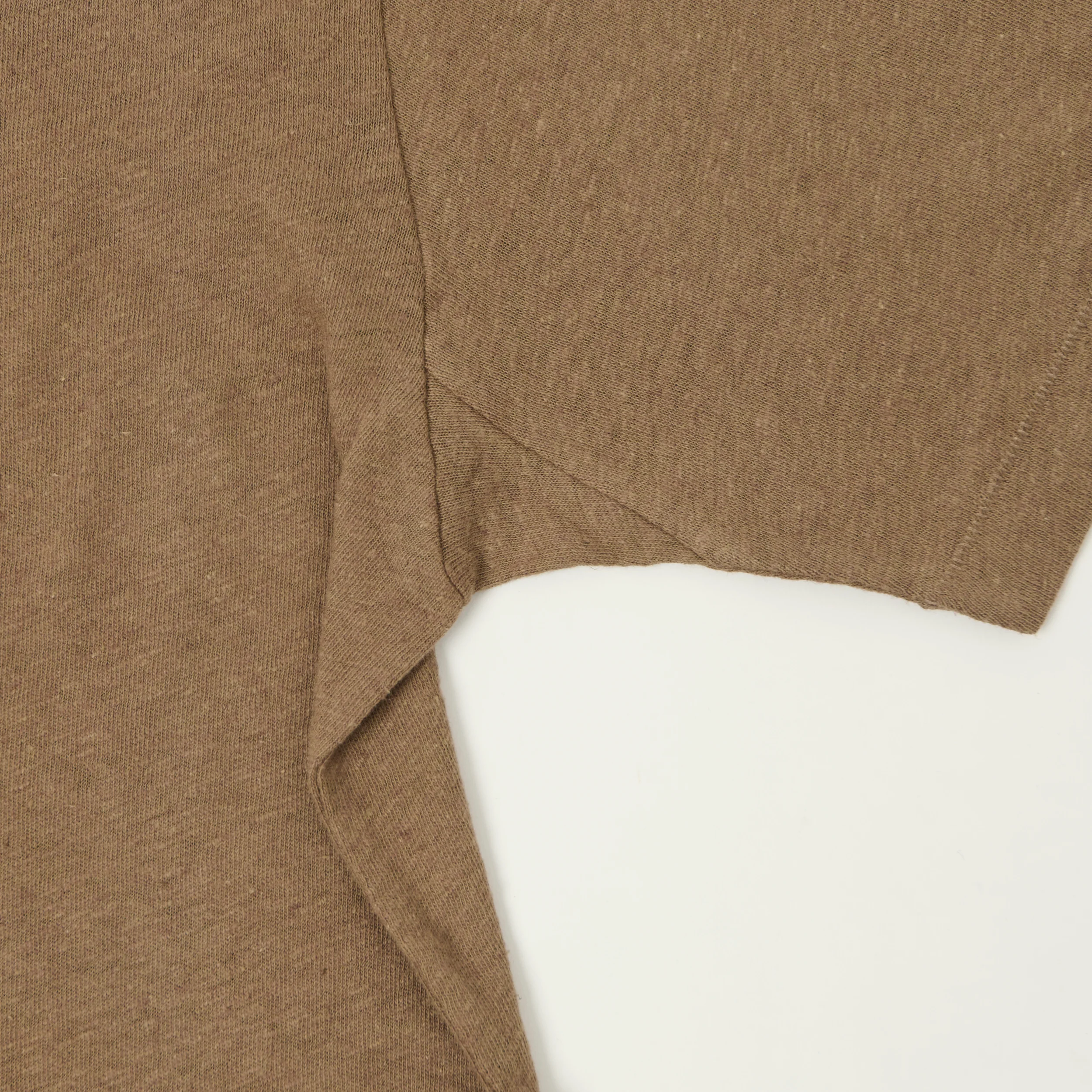 Merz b. Schwanen 'Good Basics' Linen-Cotton Relaxed Fit Polo Shirt - Faded Grain - Image 4