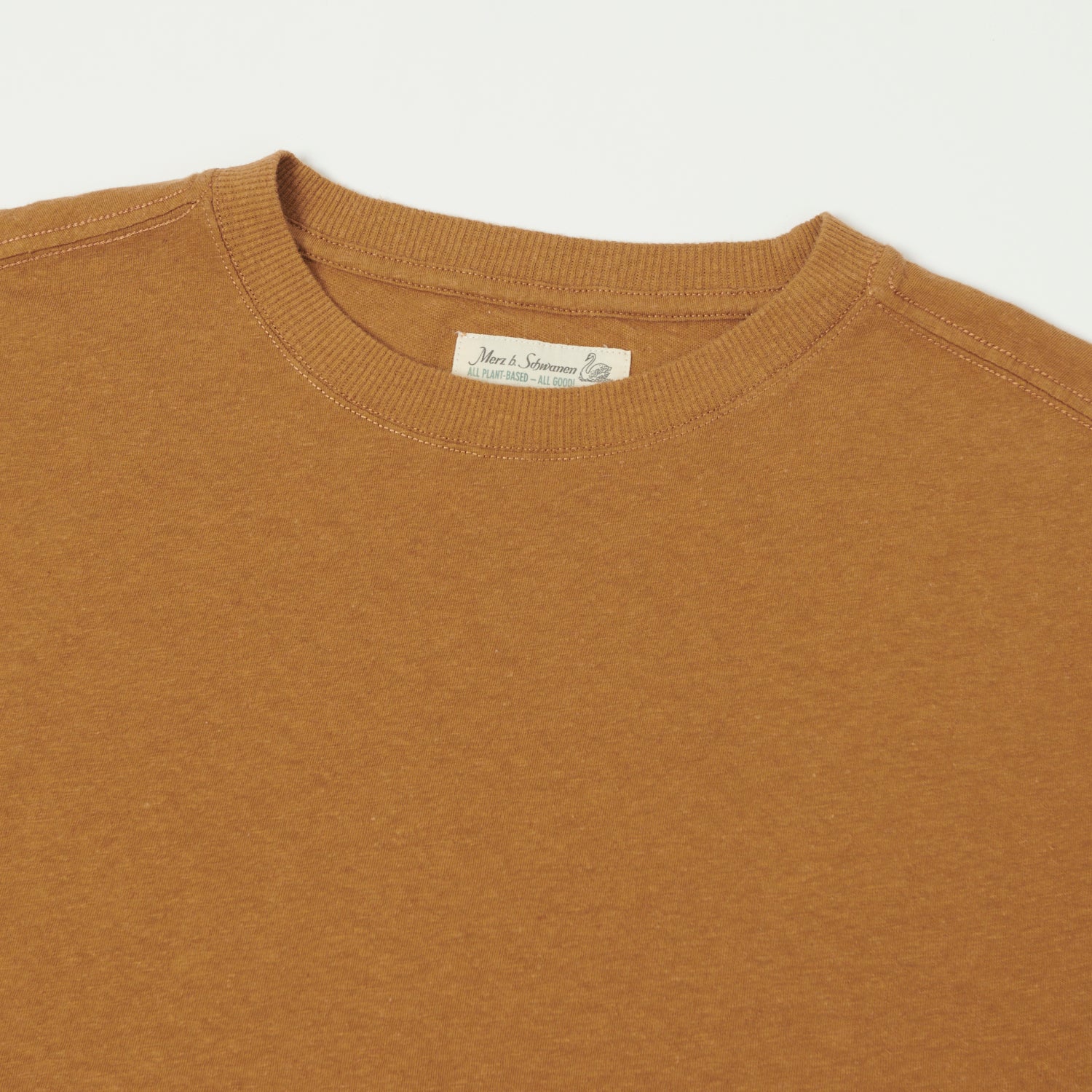 Merz b. Schwanen 'Good Basics' Plant Based Unisex Tee - Caramel - Image 2