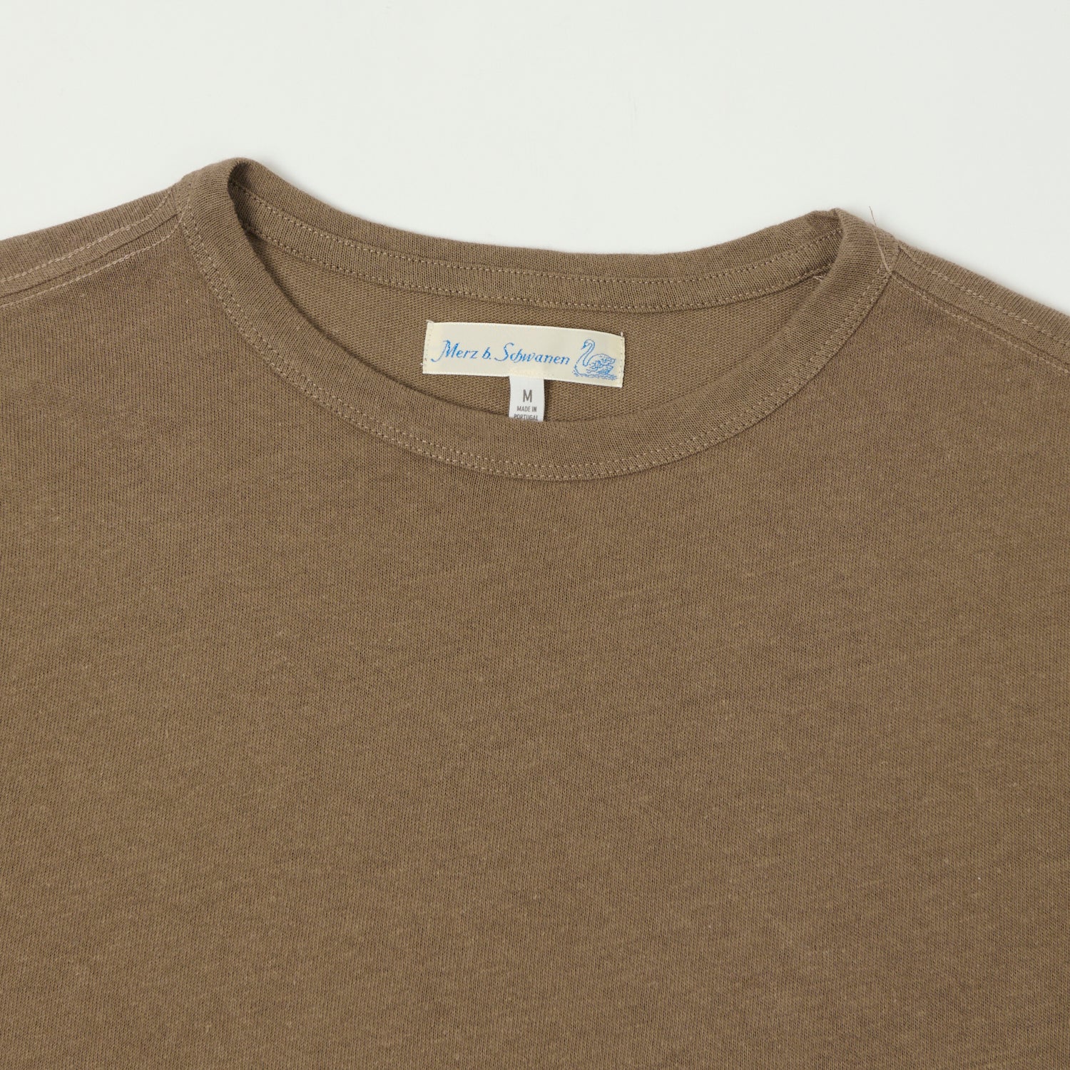 Merz b. Schwanen 'Good Basics' Linen & Organic Cotton T-shirt - Faded Grain - Image 2