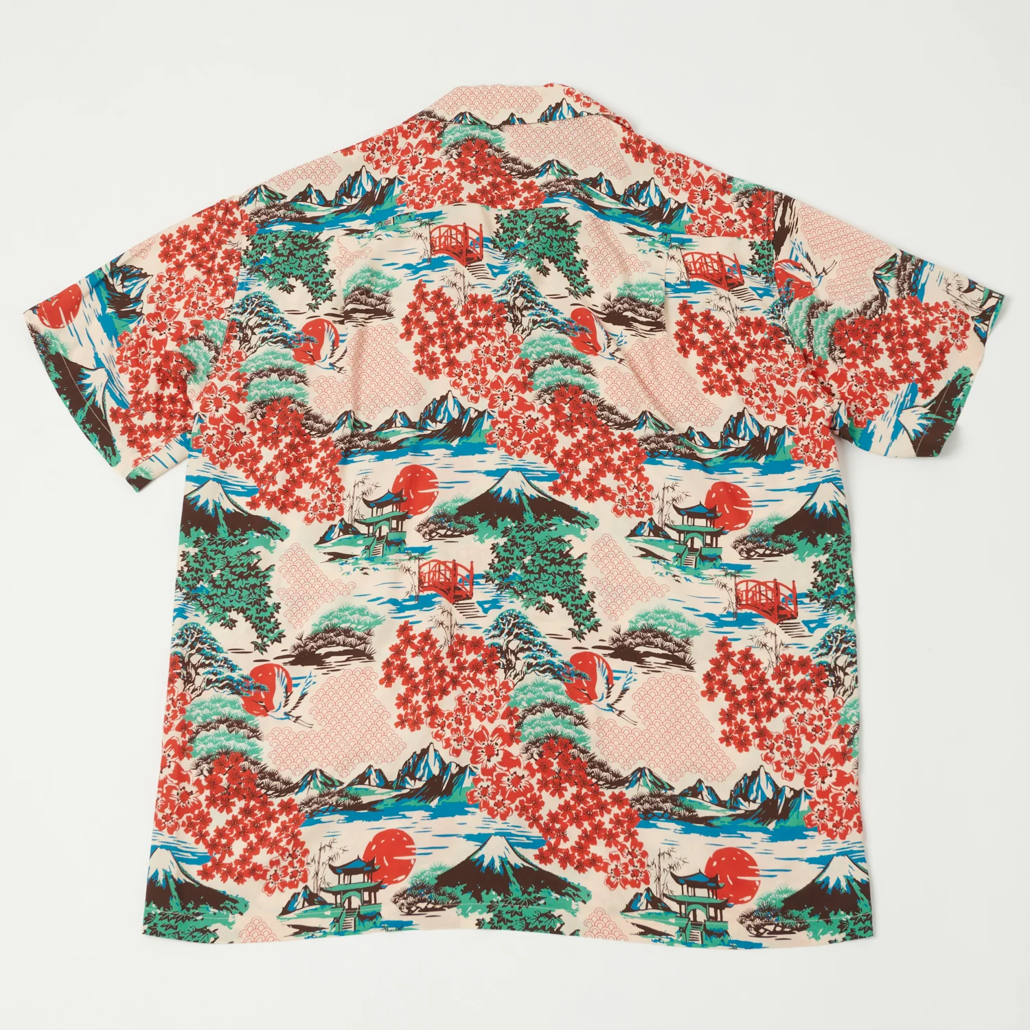 Micky Oye 'The Land of the Fujiyama' Aloha Shirt - Nature - Image 4