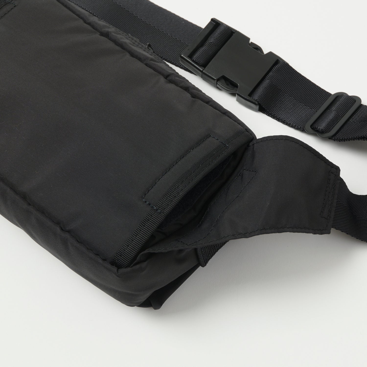Porter-Yoshida & Co. Force 2-Way Waist Bag - Black - Image 5