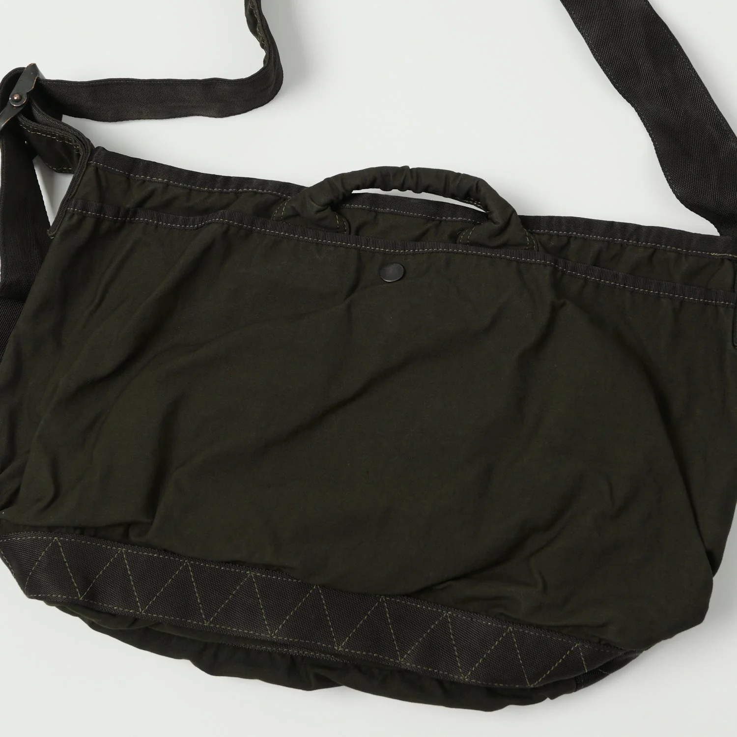 Porter-Yoshida & Co. Medium Crag Messenger Bag - Khaki - Image 5