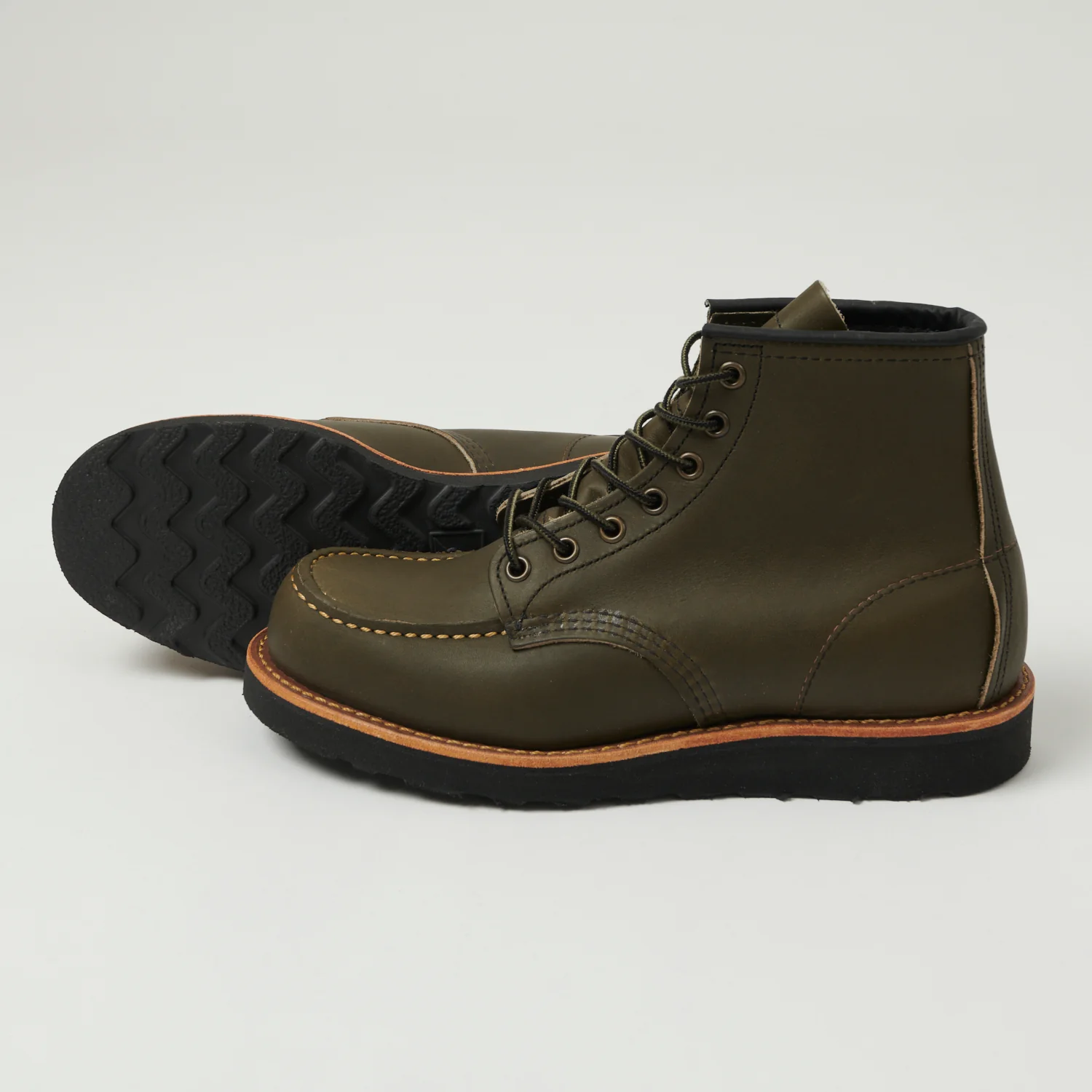 Red Wing 8828 Classic Moc Toe Boot - Alpine Portage - Image 2