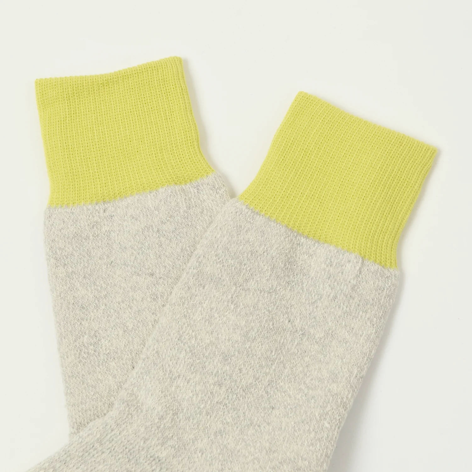 RoToTo Silk & Cotton Double Face Crew Sock - Lime/Light Grey - Image 2