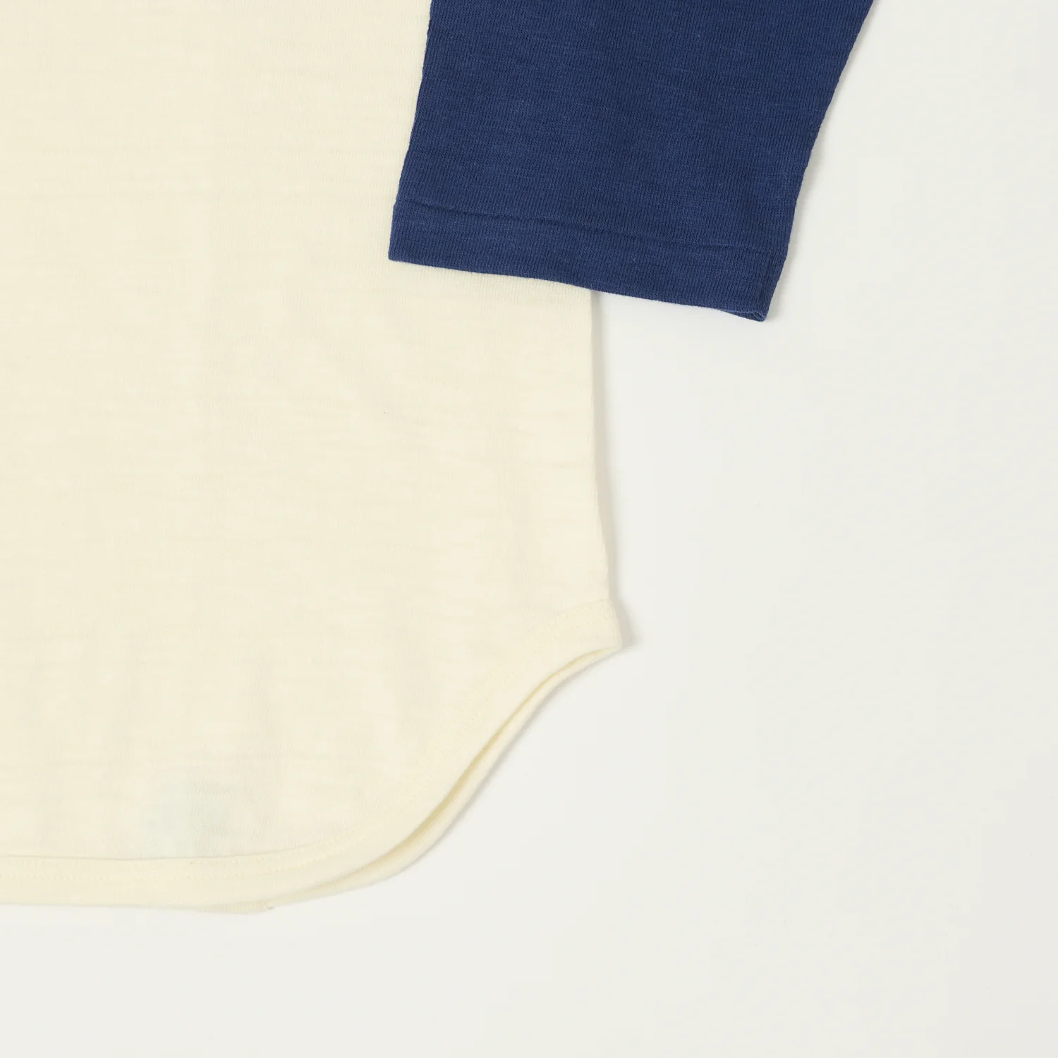 Warehouse & Co 4800 'Coyote' Baseball T-Shirt - Cream/Navy - Image 3